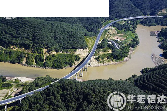 云南小磨公路改扩建工程交安工程